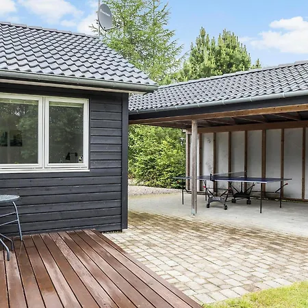 Awesome In With Sauna 度假居