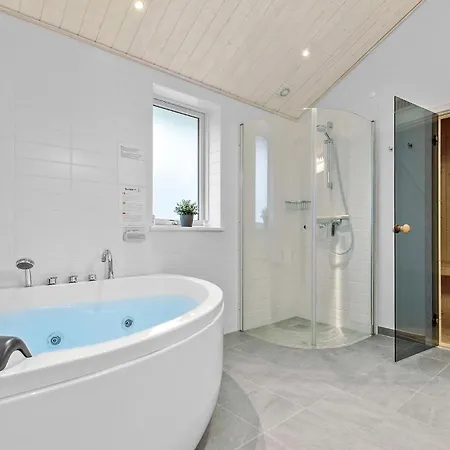بيت للعطل Awesome In With Sauna *